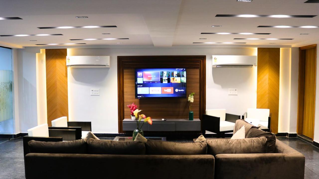 Fuji Ryokan Corporate Stays 구르가온 외부 사진